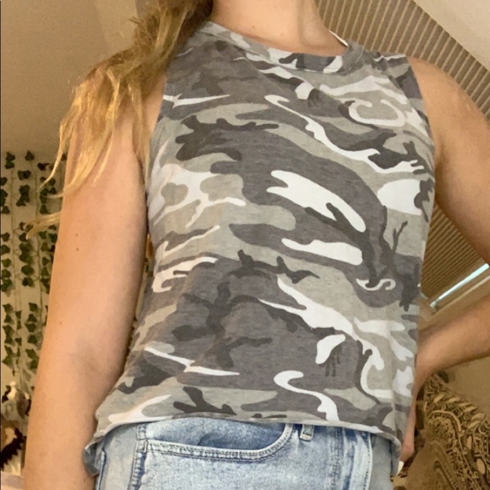 Winged Monkey camo tank top!